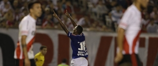 Marquinhos comemora o gol que deu a vitÃ³ria ao Cruzeiro (Foto: AP)