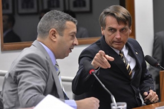   O presidente do Conselho de Ãƒâ€°tica, Ricardo Izar, e o deputado Jair Bolsonaro  Wilson Dias/AgÃƒÂªncia Brasil