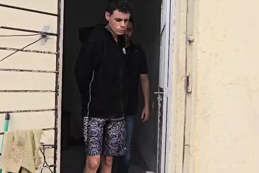 Jovem que vendia material infantil na internet é preso pela Polícia Civil após ameaçar influenciador Felca