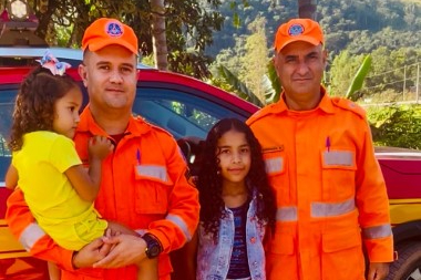 Com apenas 10 anos, aluna salva criança de engasgo com técnica aprendida em aula de primeiros socorros