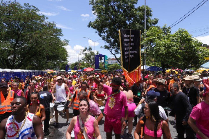 Minas recebe mais de 30 mil turistas internacionais no Carnaval