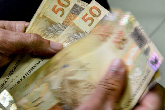 Poupança tem entrada líquida de R$ 1,3 bi em março