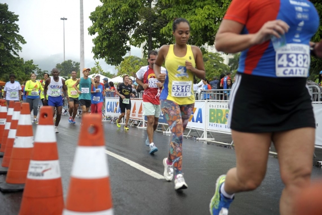 De acordo com a pasta, os números mostram que, em 2015, 2.075 mortes poderiam ter sido evitadas se as pacientes realizassem pelo menos uma caminhada de 30 minutos ao dia cinco vezes por semana (Foto: Tânia Rêgo/Agência Brasil) De acordo com a pasta, os números mostram que, em 2015, 2.075 mortes poderiam ter sido evitadas se as pacientes realizassem pelo menos uma caminhada de 30 minutos ao dia cinco vezes por semana (Foto: Tânia Rêgo/Agência Brasil)