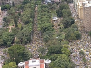 Praça da Liberdade recebeu 24 mil pessoas (Foto: Reprodução/TV Globo) Praça da Liberdade recebeu 24 mil pessoas (Foto: Reprodução/TV Globo)