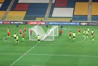 Treino da seleção olÃmpica no estádio Kléber Andrade (Foto: Felipe Schmidt) Treino da seleção olÃmpica no estádio Kléber Andrade (Foto: Felipe Schmidt)