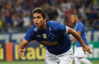 Marcelo Moreno foi campeão brasileiro pelo Cruzeiro em 2014 e quer voltar ao clube em 2017 (Foto: LightPress/Cruzeiro/Divulgação) Marcelo Moreno foi campeão brasileiro pelo Cruzeiro em 2014 e quer voltar ao clube em 2017 (Foto: LightPress/Cruzeiro/Divulgação)