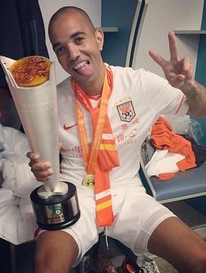 Tardelli, do Shandong Luneng, é o primeiro "chinês" da Seleção (Foto: Reprodução) Tardelli, do Shandong Luneng, é o primeiro "chinês" da Seleção (Foto: Reprodução)