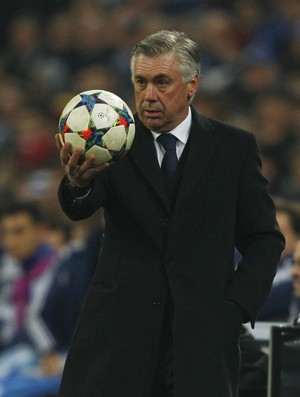Após dois anos no Real Madrid, Ancelotti vai passar a bola para outro treinador (Foto: Reuters) Após dois anos no Real Madrid, Ancelotti vai passar a bola para outro treinador (Foto: Reuters)