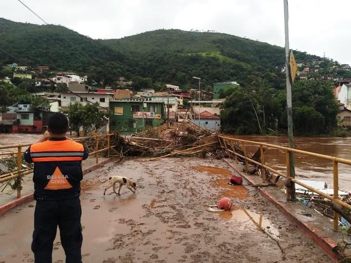 Raposos, no interior de Minas Gerais, é uma das cidades afetadas pelas fortes chuvas. (Defesa Civil)