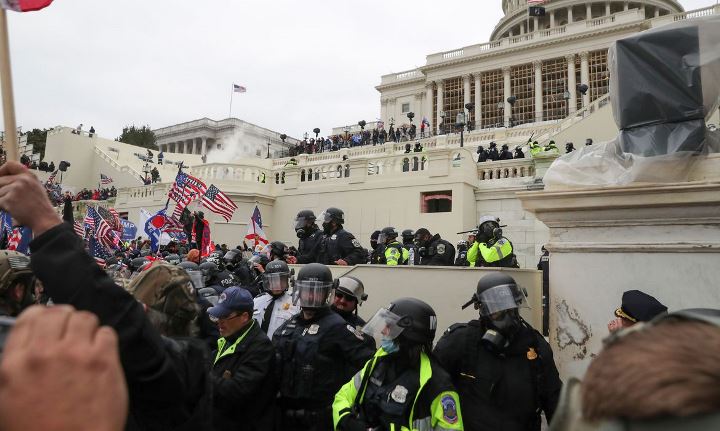 apoiadores_do_presidente_donald_trump_protestam_em_washington