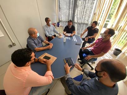 reunião na prefeitura de itabira com vereadores da comissão