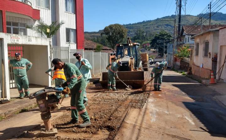 operação tapa buracos em itabira