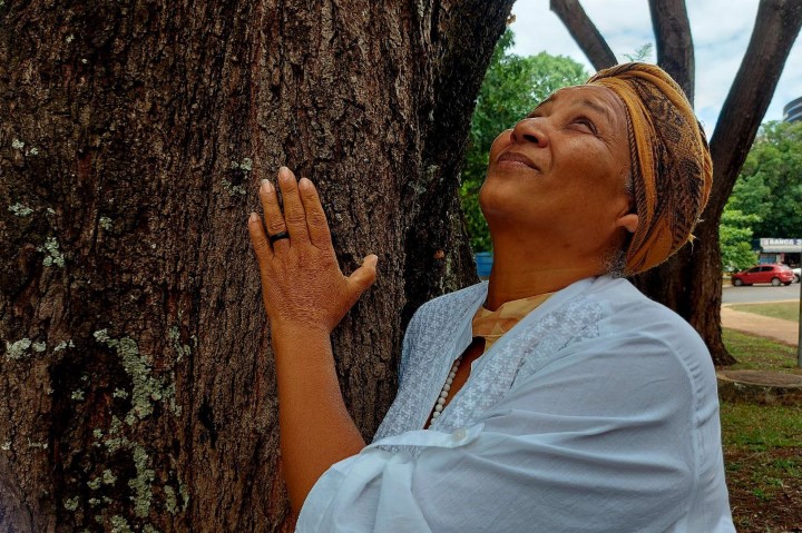 Resgatar a minha história quanto mulher camponesa de ancestralidades está ligada à liberdade e à luta pela permanência no campo, afirma dona Izabel