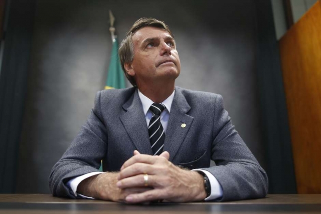 Jair Bolsonaro em seu gabinete na Câmara dos Deputados, em BrasÃlia (Foto: Igo Estrela/Estadão Conteúdo) Jair Bolsonaro em seu gabinete na Câmara dos Deputados, em BrasÃlia (Foto: Igo Estrela/Estadão Conteúdo)