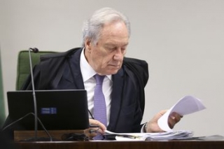 Ministro do STF Ricardo Lewandowski pede que a Corte autorize Lula a dar entrevista (Foto: Agência Brasil) Ministro do STF Ricardo Lewandowski pede que a Corte autorize Lula a dar entrevista (Foto: Agência Brasil)