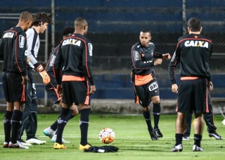 Atlético-MG lidera a chave 5 com três pontos de vantagem sobre o próprio Del Valle (Foto: Bruno Cantini/CAM) Atlético-MG lidera a chave 5 com três pontos de vantagem sobre o próprio Del Valle (Foto: Bruno Cantini/CAM)