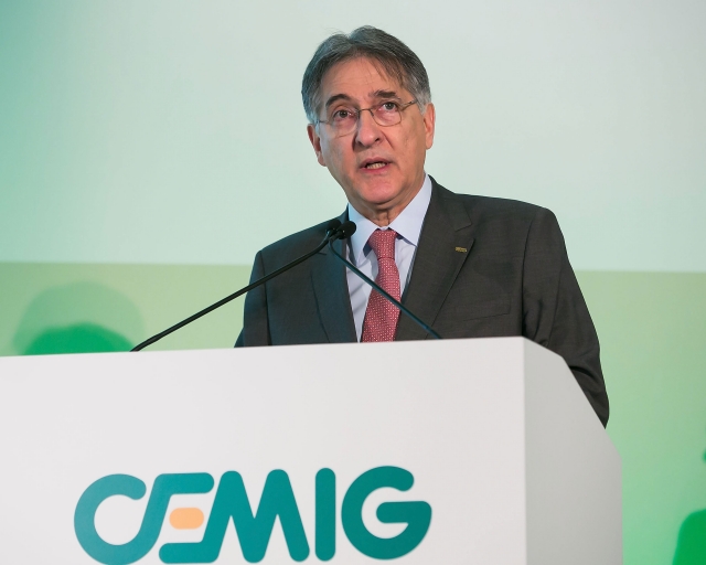 Governador Fernando Pimentel discursa durante evento da Cemig em Nova York (Foto: Ben Hider/BH1) Governador Fernando Pimentel discursa durante evento da Cemig em Nova York (Foto: Ben Hider/BH1)