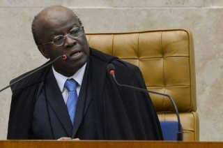 Joaquim Barbosa deve se filiar ao PSB na sexta-feira (Foto: Antonio Cruz/Agência Brasil) Joaquim Barbosa deve se filiar ao PSB na sexta-feira (Foto: Antonio Cruz/Agência Brasil)