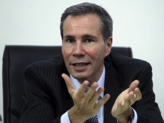 O procurador argentino Alberto Nisman, que denunciou a presidente Cristina Kirchner por acobertar o envolvimento de terroristas iranianos em atentado a centro judaico em 1994. (Foto: Reuters/Marcos Brindicci/File) O procurador argentino Alberto Nisman, que denunciou a presidente Cristina Kirchner por acobertar o envolvimento de terroristas iranianos em atentado a centro judaico em 1994. (Foto: Reuters/Marcos Brindicci/File)