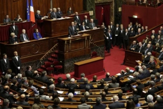 Em discurso inÃ©dito no Congresso francÃªs, FranÃ§ois Hollande  reÃºne deputados e senadores e anuncia aÃ§Ãµes contra o terrorismo (Foto: AgÃªncia Lusa/EPA/Phillipe Wojazer/Direitos Reservados)