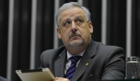 ministro das Comunicações, Ricardo Berzoini, disse que o governo pretende, até 2018, garantir a internet banda larga para 95% da população (Foto: Antonio Cruz/Agência Brasil) ministro das Comunicações, Ricardo Berzoini, disse que o governo pretende, até 2018, garantir a internet banda larga para 95% da população (Foto: Antonio Cruz/Agência Brasil)
