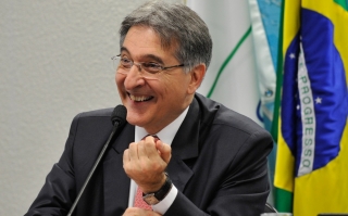 Em Minas Gerais Pimentel foi eleito (Foto: Divulgação) Em Minas Gerais Pimentel foi eleito (Foto: Divulgação)
