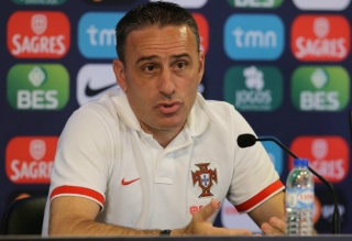 Técnico de 46 anos comandou a seleção portuguesa durante a Eurocopa de 2012 e a Copa do Mundo de 2014 (Foto: FPF/Divulgação) Técnico de 46 anos comandou a seleção portuguesa durante a Eurocopa de 2012 e a Copa do Mundo de 2014 (Foto: FPF/Divulgação)