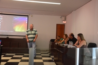 Diretor clÃnico do PA garante que profissionais estão aptos a atender casos da doença (Foto: Elisângela Bicalho/PMSGRA) Diretor clÃnico do PA garante que profissionais estão aptos a atender casos da doença (Foto: Elisângela Bicalho/PMSGRA)