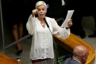 O nome da deputada do PTB foi sugerido pelo presidente Michel Temer, segundo o presidente nacional do partido e pai de Cristiane Brasil, Roberto Jefferson (Foto: Wilson Dias/Agência Brasil) O nome da deputada do PTB foi sugerido pelo presidente Michel Temer, segundo o presidente nacional do partido e pai de Cristiane Brasil, Roberto Jefferson (Foto: Wilson Dias/Agência Brasil)