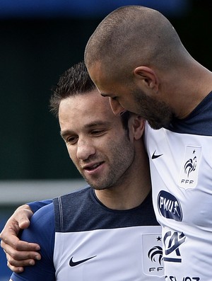 Benzema e Valbuena podem voltar à seleção (Foto: AFP) Benzema e Valbuena podem voltar à seleção (Foto: AFP)