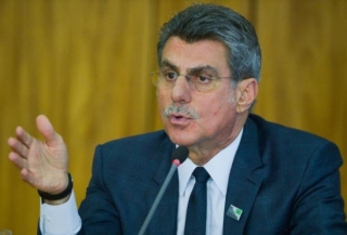 O ministro do Planejamento, Romero Jucá, aparece em gravação que está em poder da PGR (Foto: José Cruz/Agência Brasil) O ministro do Planejamento, Romero Jucá, aparece em gravação que está em poder da PGR (Foto: José Cruz/Agência Brasil)