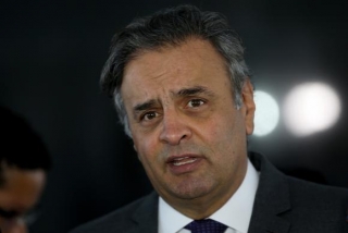 No pedido, o advogado de Aécio, Alberto Toron, pede que o afastamento seja suspenso ao menos até que seja julgada a Ação Direta de Inconstitucionalidade (Foto: Wilson Dias/Agência Brasil) No pedido, o advogado de Aécio, Alberto Toron, pede que o afastamento seja suspenso ao menos até que seja julgada a Ação Direta de Inconstitucionalidade (Foto: Wilson Dias/Agência Brasil)