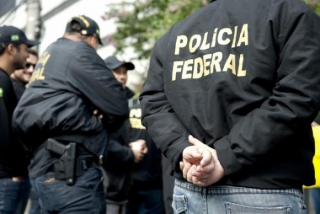Ao todo, estão sendo cumpridos 229 mandados judiciais dos quais 41 mandados de prisão (Foto: Marcelo Camargo/Agência Brasil) Ao todo, estão sendo cumpridos 229 mandados judiciais dos quais 41 mandados de prisão (Foto: Marcelo Camargo/Agência Brasil)