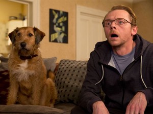Simon Pegg e Dennis, o cão dublado por Robin Williams em Simon Pegg e Dennis, o cão dublado por Robin Williams em
