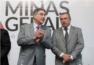 Governador Fernando Pimentel, reafirmou, na posse do secretário Paulo Guedes, em Montes Claros, a importância de reduzir as desigualdades sociais e econômicas do Estado (Foto: Manoel Marques/Imprensa MG) Governador Fernando Pimentel, reafirmou, na posse do secretário Paulo Guedes, em Montes Claros, a importância de reduzir as desigualdades sociais e econômicas do Estado (Foto: Manoel Marques/Imprensa MG)