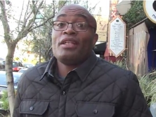 Anderson Silva, em entrevista ao "TMZ Sports" (Foto: Reprodução) Anderson Silva, em entrevista ao "TMZ Sports" (Foto: Reprodução)