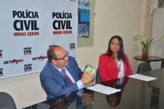 A CNH Digital será acessada por meio de aplicativo instalado no smartphone do condutor (Foto: Divulgação/PCMG) A CNH Digital será acessada por meio de aplicativo instalado no smartphone do condutor (Foto: Divulgação/PCMG)