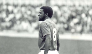 O volante Zé Carlos com a camisa 8 do Cruzeiro (Foto: Divulgação/Cruzeiro) O volante Zé Carlos com a camisa 8 do Cruzeiro (Foto: Divulgação/Cruzeiro)
