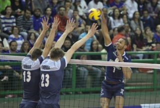  AlÃ©m de reforÃ§ar preparaÃ§Ã£o para a temporada, amistoso serÃ¡ nova chance para jovens, como o oposto Alan, confirmarem bom voleibol