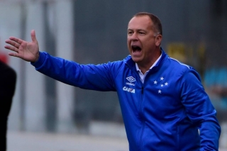 Mano pediu “cabeça no lugar†para o Cruzeiro sair da má fase (Foto: Djalma Vassão/Gazeta Press) Mano pediu “cabeça no lugar†para o Cruzeiro sair da má fase (Foto: Djalma Vassão/Gazeta Press)