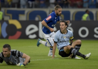 GrÃªmio e Cruzeiro empataram no MineirÃ£o (Foto: Washington Alves/Cruzeiro)