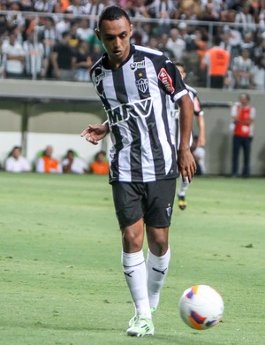 Dodô ganha confiança e entra na briga por uma vaga no time (Foto: Bruno Cantini/Atlético-MG) Dodô ganha confiança e entra na briga por uma vaga no time (Foto: Bruno Cantini/Atlético-MG)