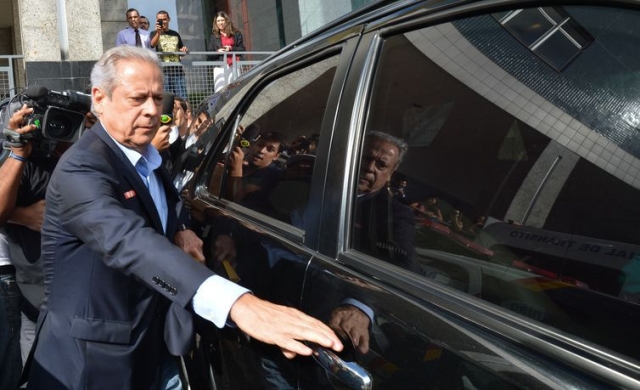 Ex-ministro da Casa Civil, José Dirceu dever ser solto nas próximas horas (Foto: Fábio Rodrigues Pozzebom/Agência Brasil) Ex-ministro da Casa Civil, José Dirceu dever ser solto nas próximas horas (Foto: Fábio Rodrigues Pozzebom/Agência Brasil)