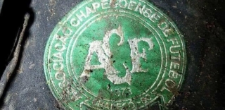 Avião que levava a delegação da Chapecoense sofreu um acidente na Colômbia (Foto: Reprodução/Twitter) Avião que levava a delegação da Chapecoense sofreu um acidente na Colômbia (Foto: Reprodução/Twitter)