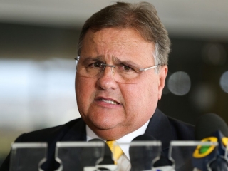 O pedido de prisão de Geddel argumenta a necessidade de medidas para evitar “a destruição de elementos de provas imprescindÃveis à elucidação dos fatos†(Foto: Valter Campanato/Agência Brasil) O pedido de prisão de Geddel argumenta a necessidade de medidas para evitar “a destruição de elementos de provas imprescindÃveis à elucidação dos fatos†(Foto: Valter Campanato/Agência Brasil)