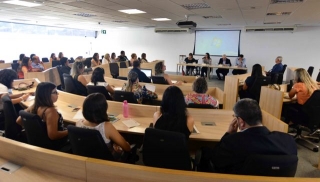 Sedese e municÃpios discutem novas ações para atendimento à s famÃlias vÃtimas do rompimento da barragem em Mariana (Foto: Carlos Alberto/Imprensa MG) Sedese e municÃpios discutem novas ações para atendimento à s famÃlias vÃtimas do rompimento da barragem em Mariana (Foto: Carlos Alberto/Imprensa MG)