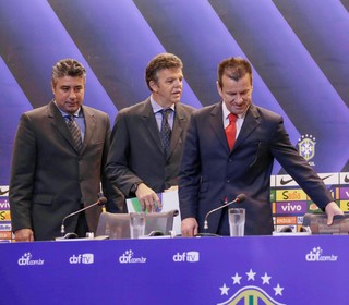 Gallo, Gilmar e Dunga devem convocar 46 jogadores no dia 19 (Foto: Paulo Campos/O Dia/Agência Estado) Gallo, Gilmar e Dunga devem convocar 46 jogadores no dia 19 (Foto: Paulo Campos/O Dia/Agência Estado)