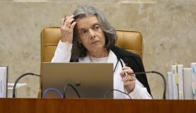 A presidente do STF, Cármen Lúcia, lembrou o Dia da Mulher (Foto: Antonio Cruz/Agência Brasil) A presidente do STF, Cármen Lúcia, lembrou o Dia da Mulher (Foto: Antonio Cruz/Agência Brasil)