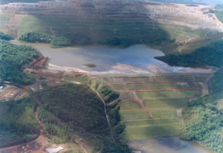 Segundo a Vale, a decisão é preventiva e aconteceu após a empresa de consultoria negar a Declaração de Condição de Estabilidade à estrutura (Foto: Reprodução/TerraMil) Segundo a Vale, a decisão é preventiva e aconteceu após a empresa de consultoria negar a Declaração de Condição de Estabilidade à estrutura (Foto: Reprodução/TerraMil)