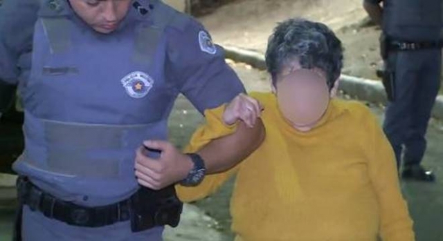 "VovÃ³ do trÃ¡fico" foi presa na comunidade de HeliÃ³polis ReproduÃ§Ã£o RecordTV
